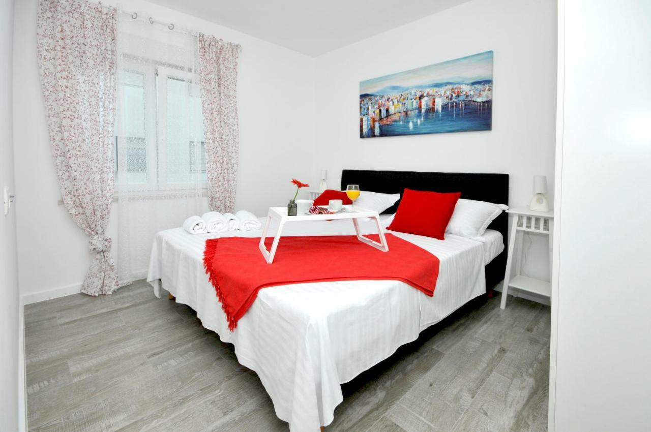 Apartmani Olive Trogir Exterior foto